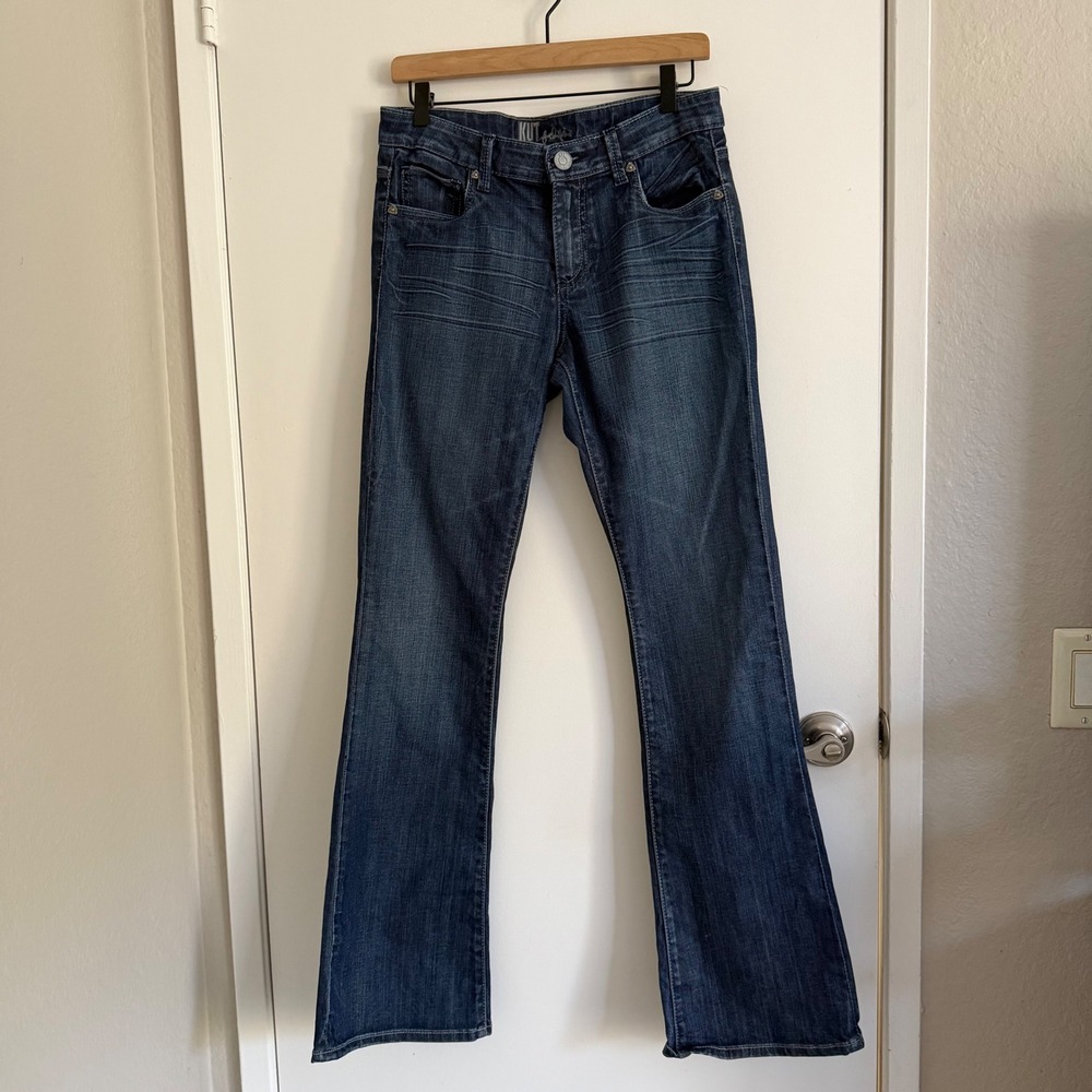 Kut from the Kloth Womens Dark Wash Bootcut Jeans Size 8 Barncore Granolagirl